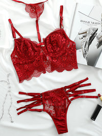 <tc><!-- x-tinymce/html -->Conjunto Lingerie Cannaday vermelho</tc>