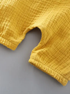 <tc>Macacão e camiseta KLOWEY amarelo</tc>