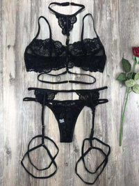 <tc><!-- x-tinymce/html -->Conjunto Lingerie Capri preto</tc>