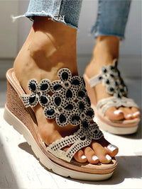 <tc>Sandalias Nikima pretas</tc>